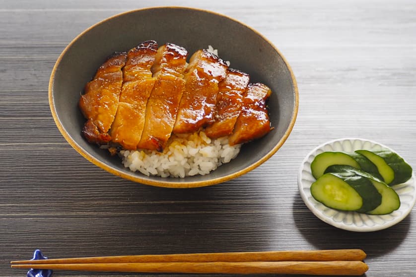 和豚もちぶたレシピ 豚ロースで作る 土用の丑の日かば焼き丼 追加しました ハムや豚肉のギフト 贈り物ならお歳暮やお中元に人気の和豚もちぶた